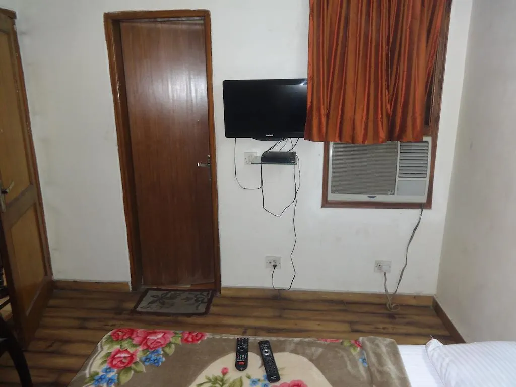 Alaska Hotel New Delhi