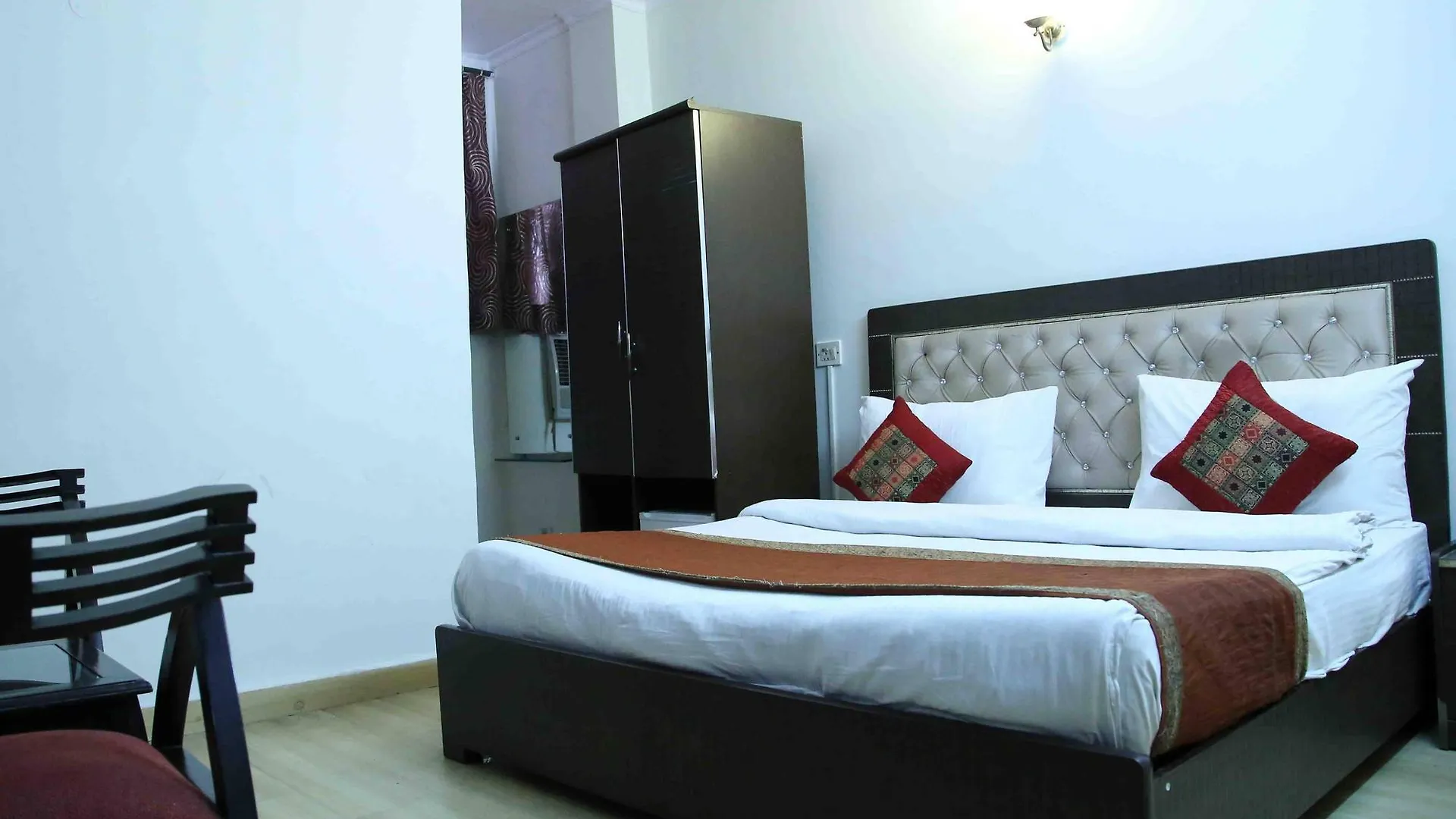 Alaska Hotel New Delhi